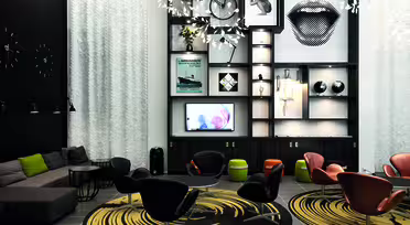 Moderne Lounge mit schwarz-weißer Wandkunst, darunter ein großer Munddruck. Stilvolle Stühle und Teppiche mit kreisförmigen Mustern. Regale bieten Platz für verschiedene Dekoartikel, und im oberen Bereich ist ein Fahrrad montiert. Sanftes Licht sorgt für eine gemütliche Atmosphäre.